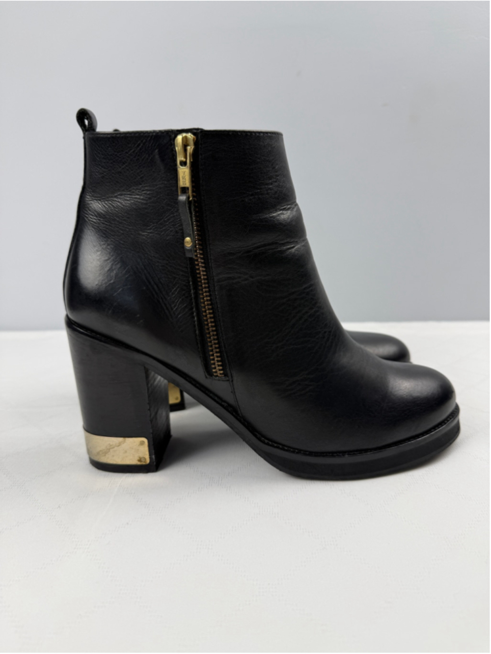 Jonak Paris Ankle Boots Black Leather with Gold Detail Women Size 9.5